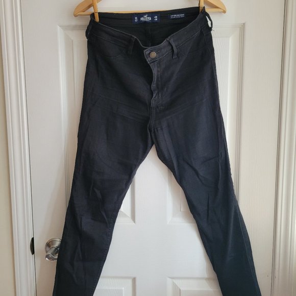 Hollister Black Skinny Jeans - Picture 1 of 4